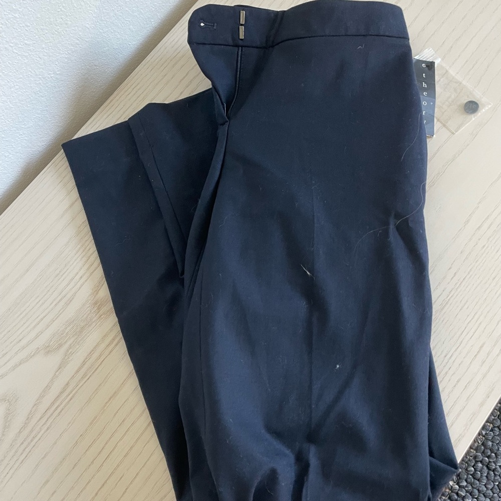 Theory Yadie size 2 NWT